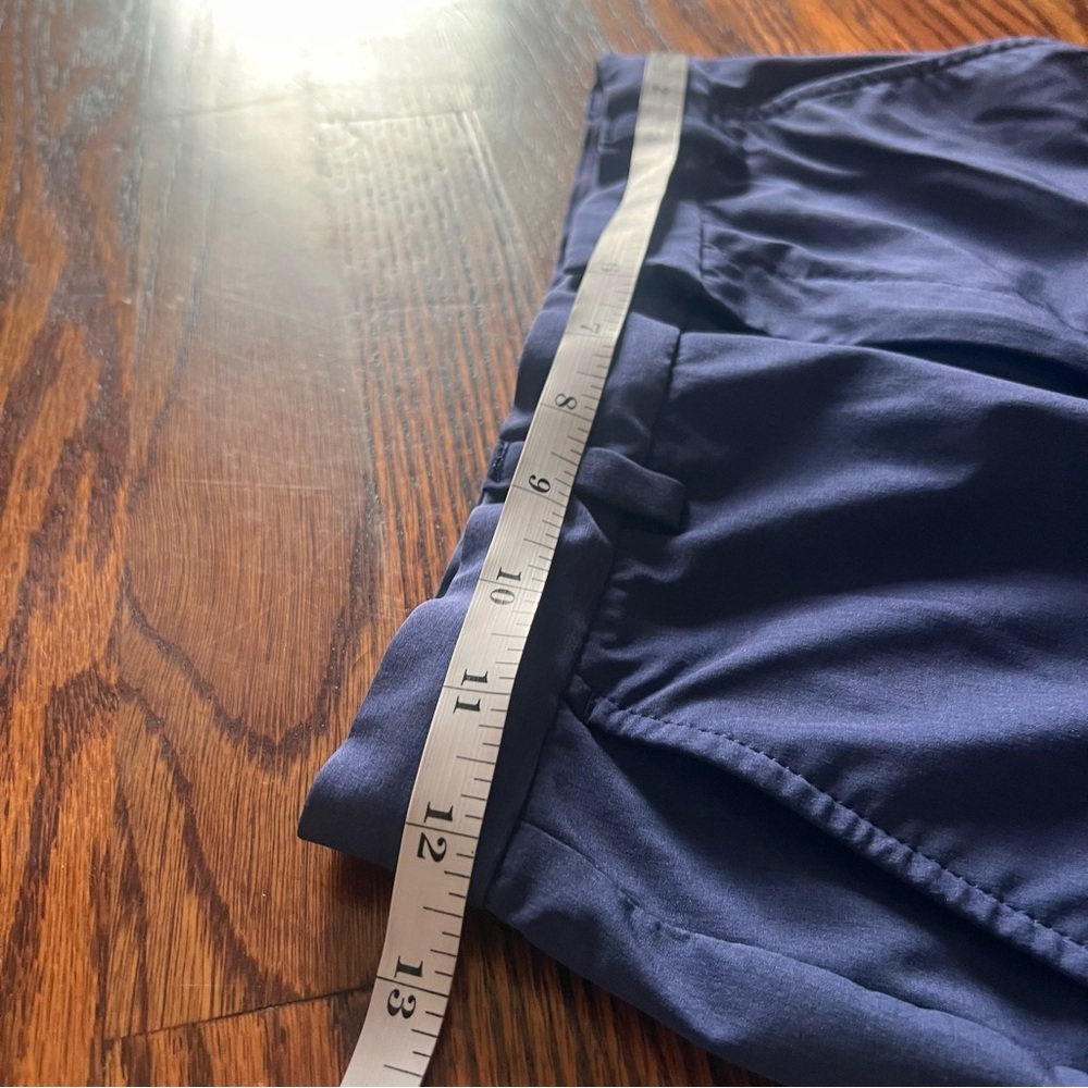 Vineyard Vines Boy's Performance Breaker Shorts, size 8 Deep Cobalt blue - Picture 8 of 10